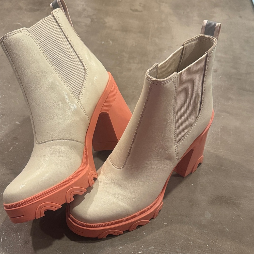 Sorel Women’s Brex Heel Chelsea Boots